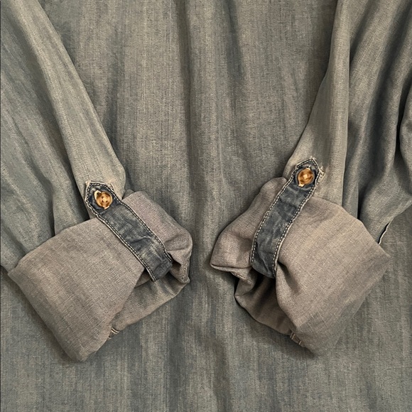 Levi’s Utility Shirt - Picture 14 of 14